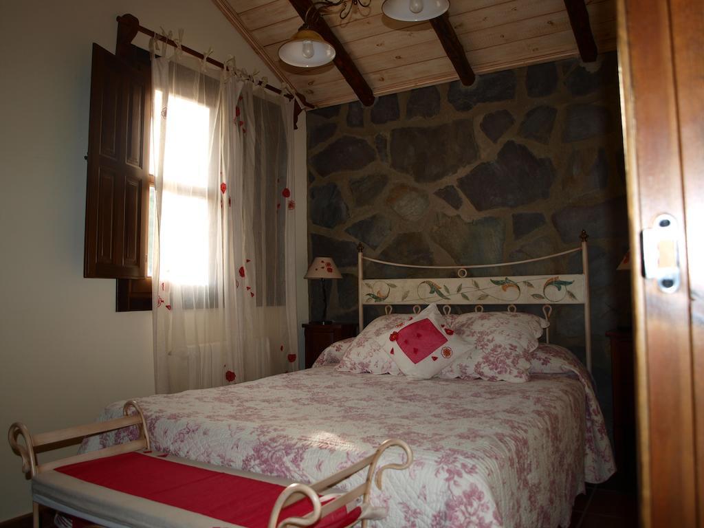 Apartamentos Rurales La Muralla II Canete  객실 사진